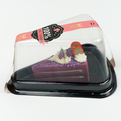 Easy Takeout Triangle Shape Plastic Cake Container